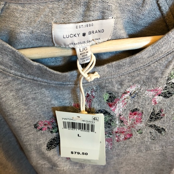 100% Cotton Lucky Brand Sweatshirt - Picture 6 of 11